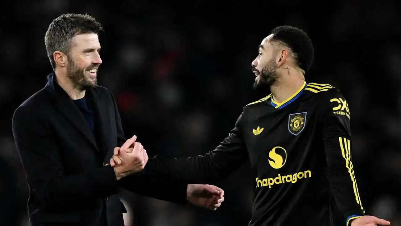 تحول تكتيكي.. كيف أسقط مايكل كاريك صدارة آرسنال في ملعب الإمارات؟